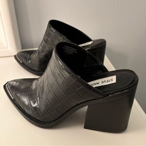 Steve Madden Women’s Black Alanna Crocodile Print Mules